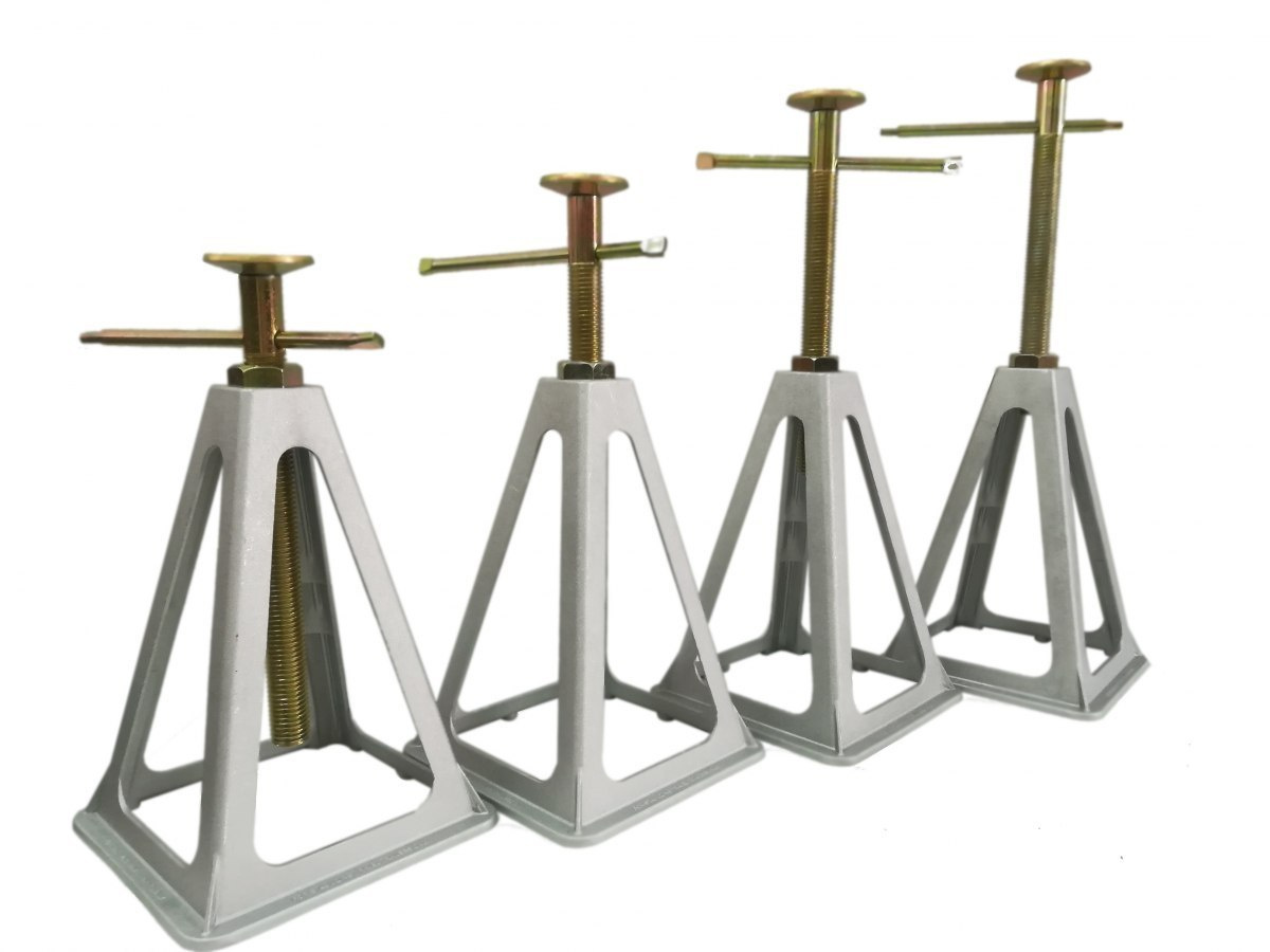 Set hydraulic jack, 4 Stands, rotary stool